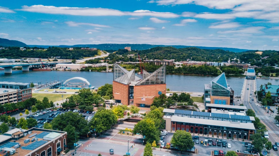 Discover the Volunteer State: 10 Must-See Destinations in Tennessee